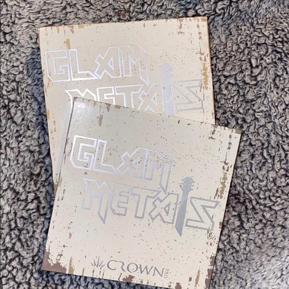 Crown Cosmetics Eyeshadow Pallete